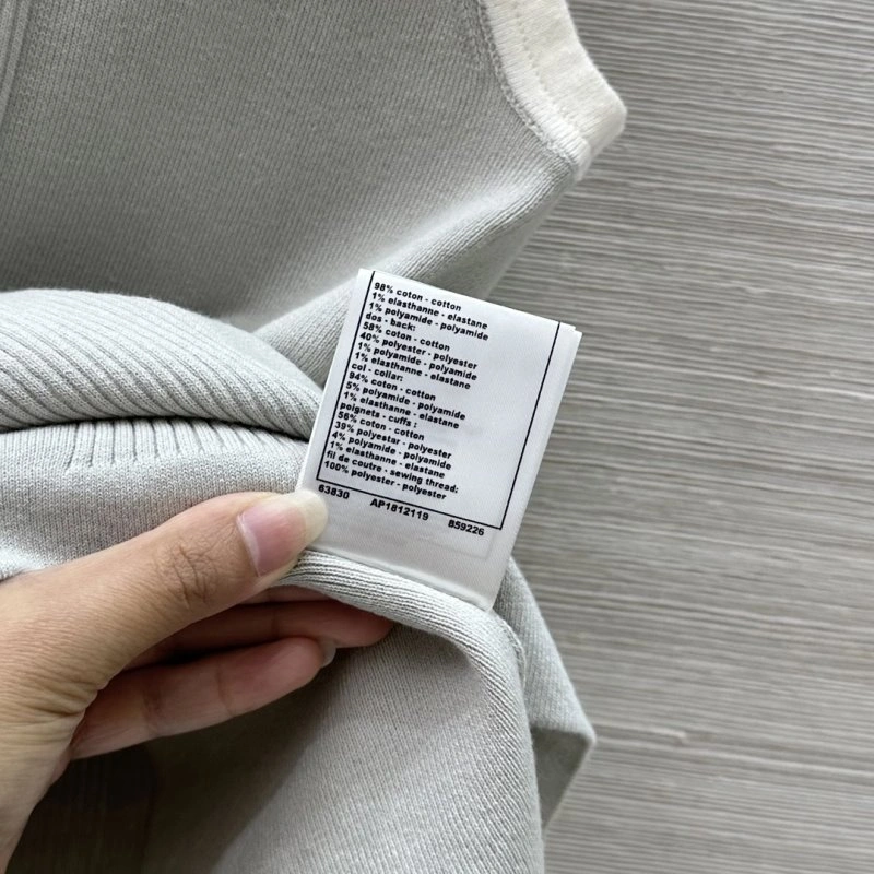WrinkleFree Chanel Vest 108531