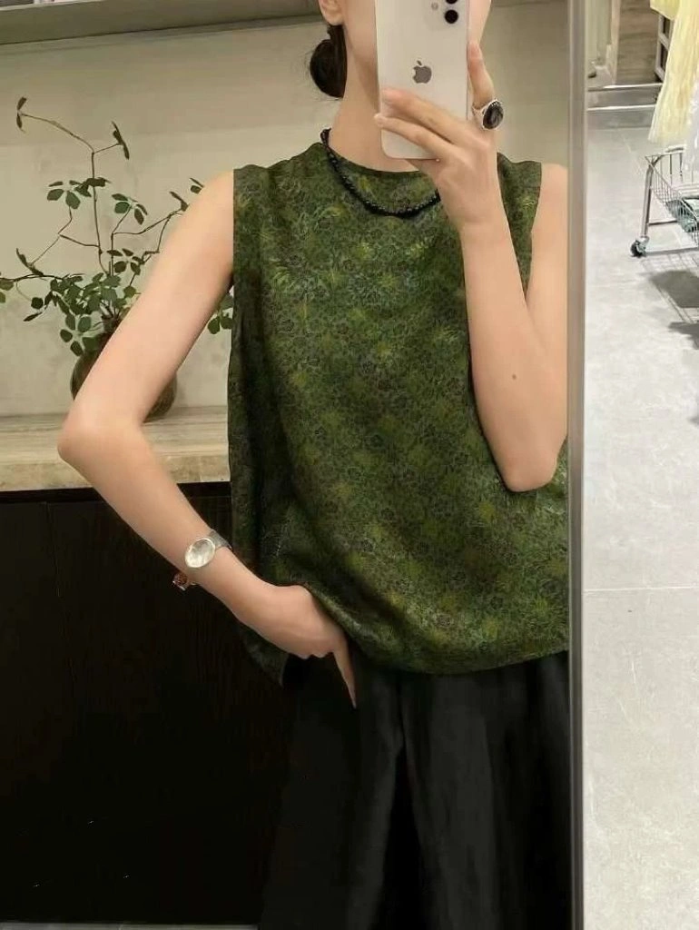 Efficient Chanel Vest 108503