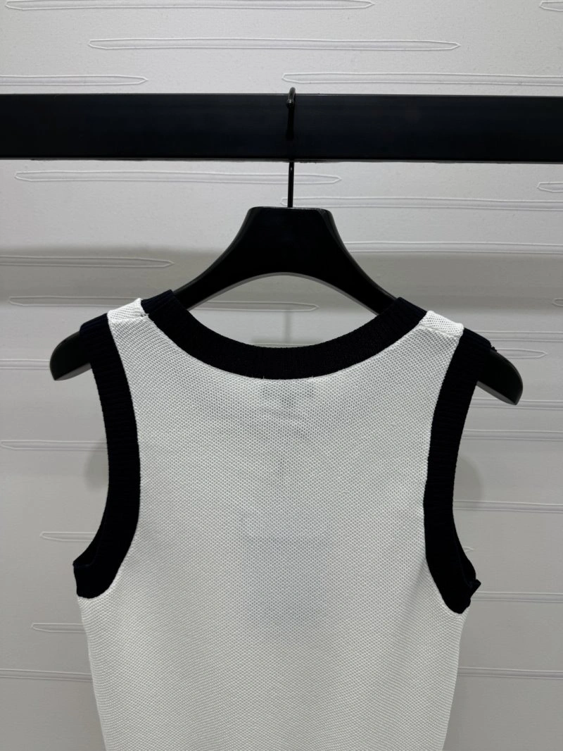 Chanel Vest Contemporary 108508