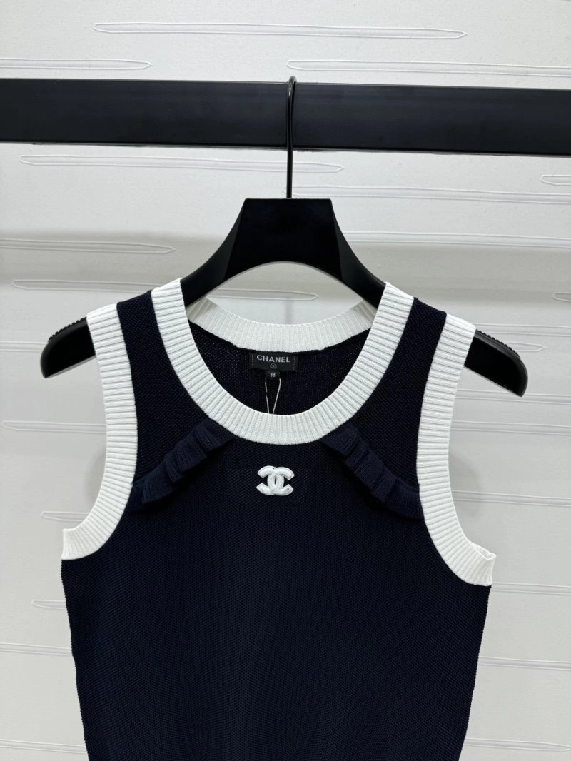 Chanel Vest WellDesigned 108511