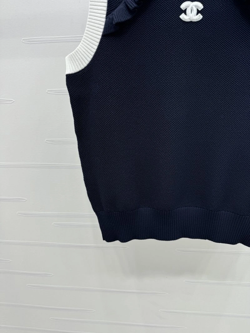 Chanel Vest WellDesigned 108511