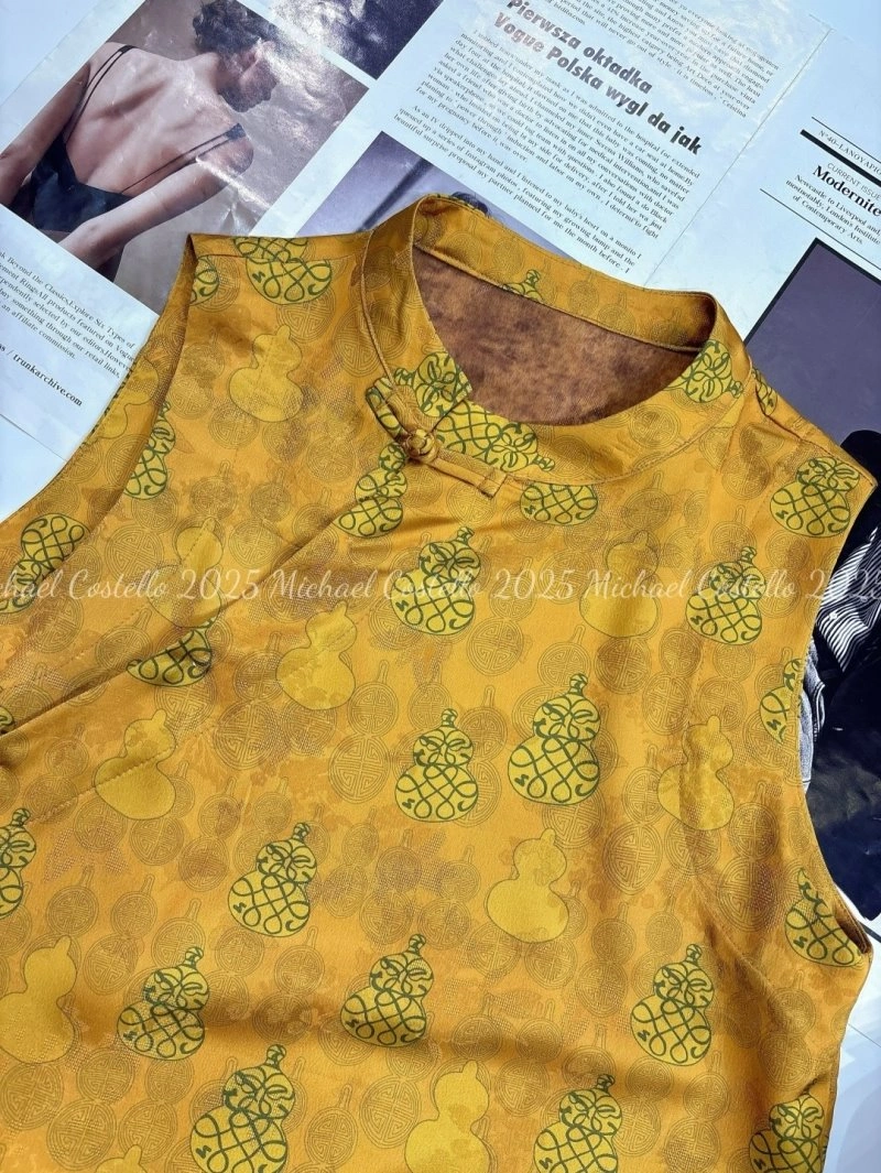 Supportive Chanel Vest 108516