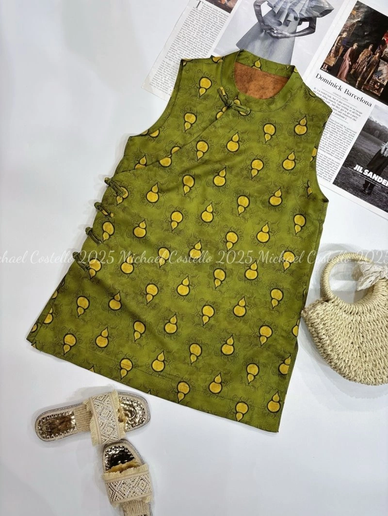 Supportive Chanel Vest 108516