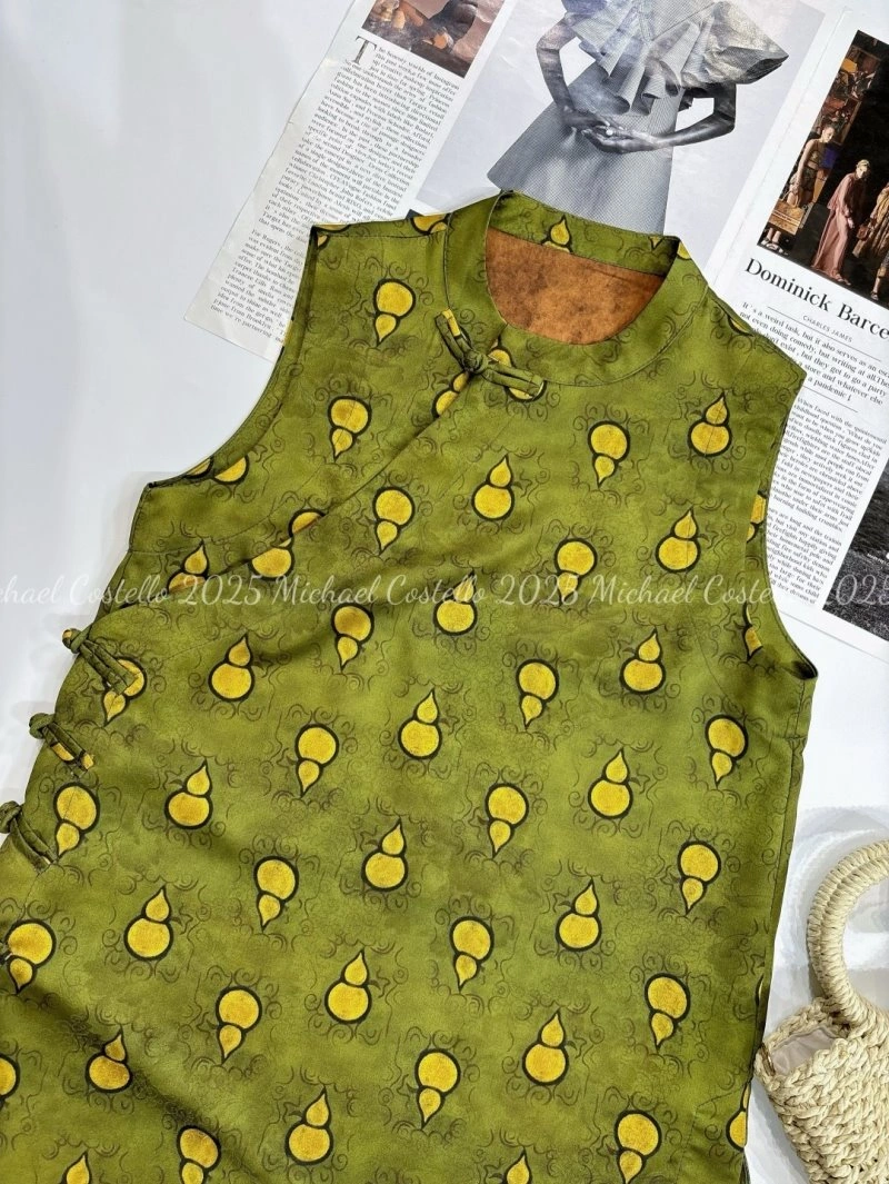 Supportive Chanel Vest 108516