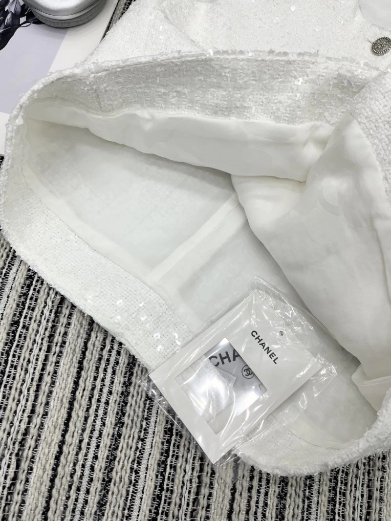 Chanel Vest Minimalist 108501