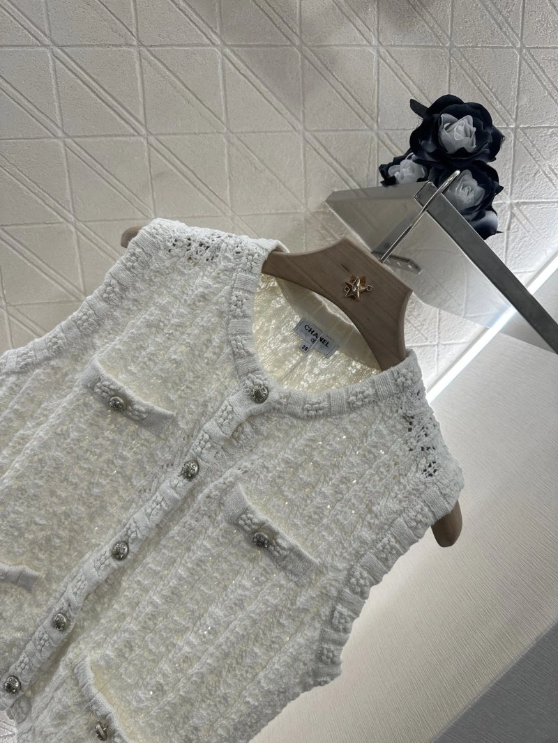 EyeCatching Chanel Vest 108506