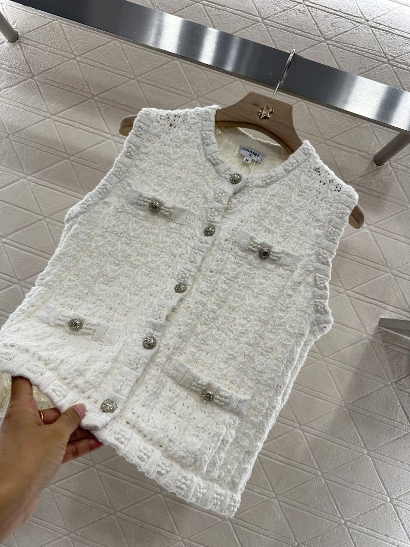 EyeCatching Chanel Vest 108506