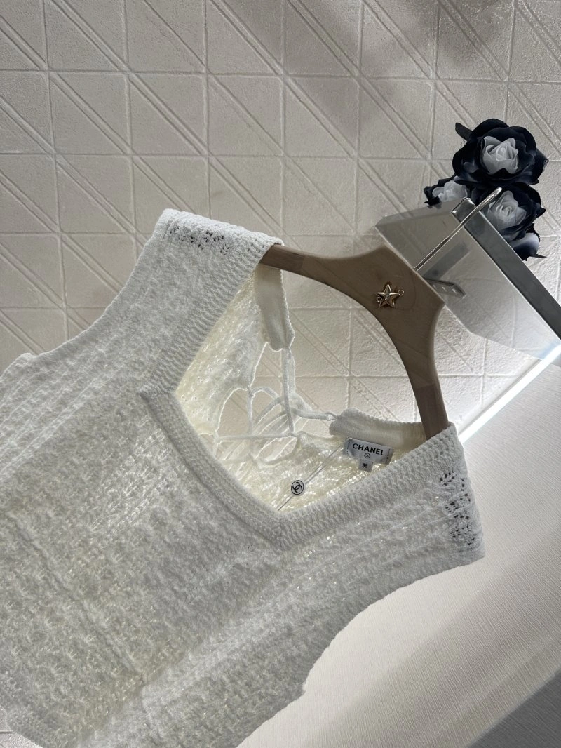 Reliable Chanel Vest 108504