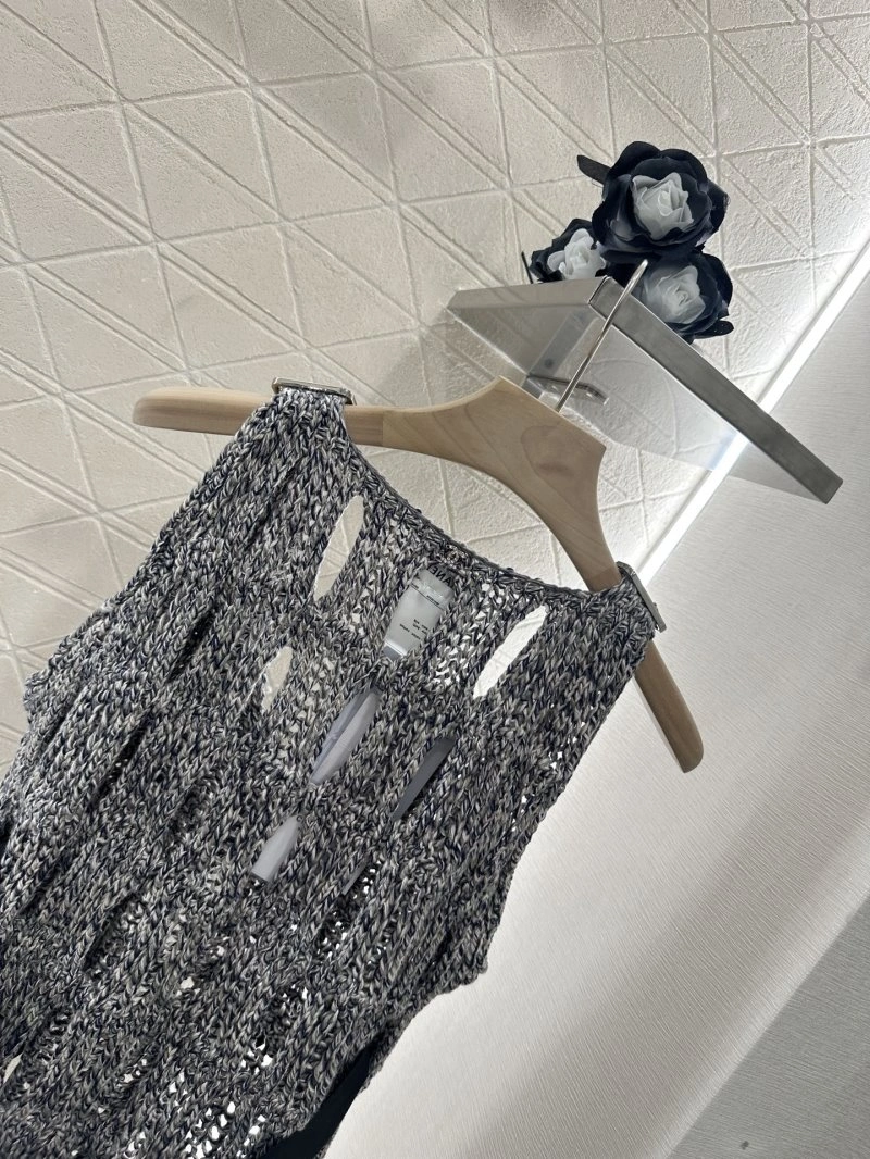Chanel Vest Lightweight 108500