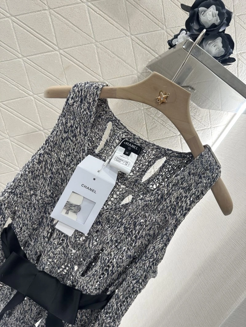 Chanel Vest Lightweight 108500
