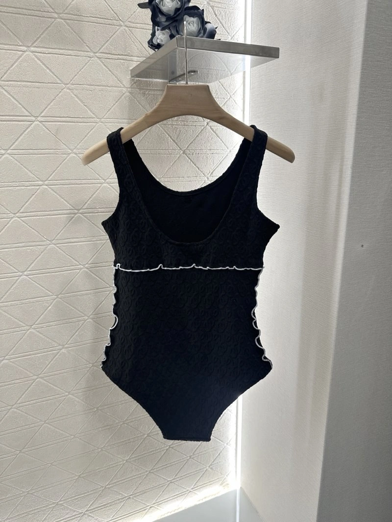 Modern Chanel Vest 108483
