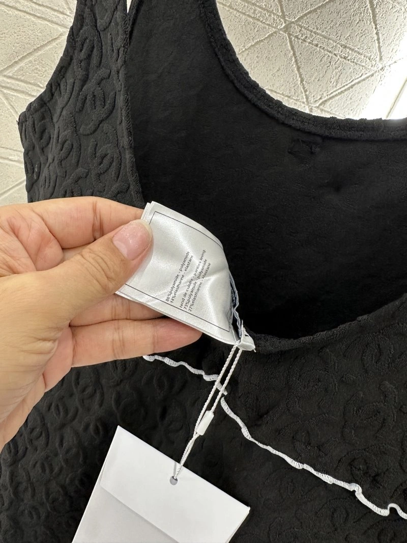 Modern Chanel Vest 108483