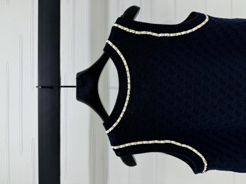 FashionForward Chanel Vest 108476