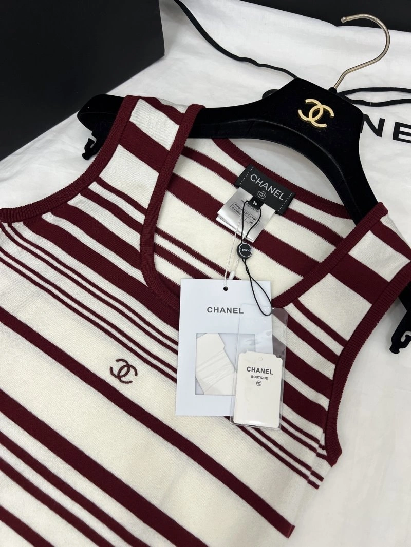 WaterResistant Chanel Vest 108445