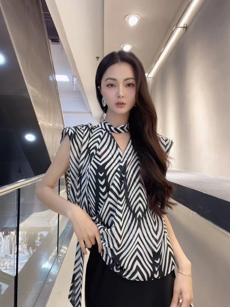 Chanel Vest SoftTouch 108469
