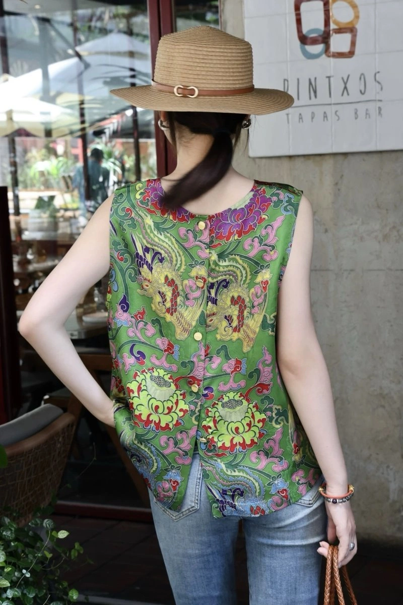 Breathable Chanel Vest 108472