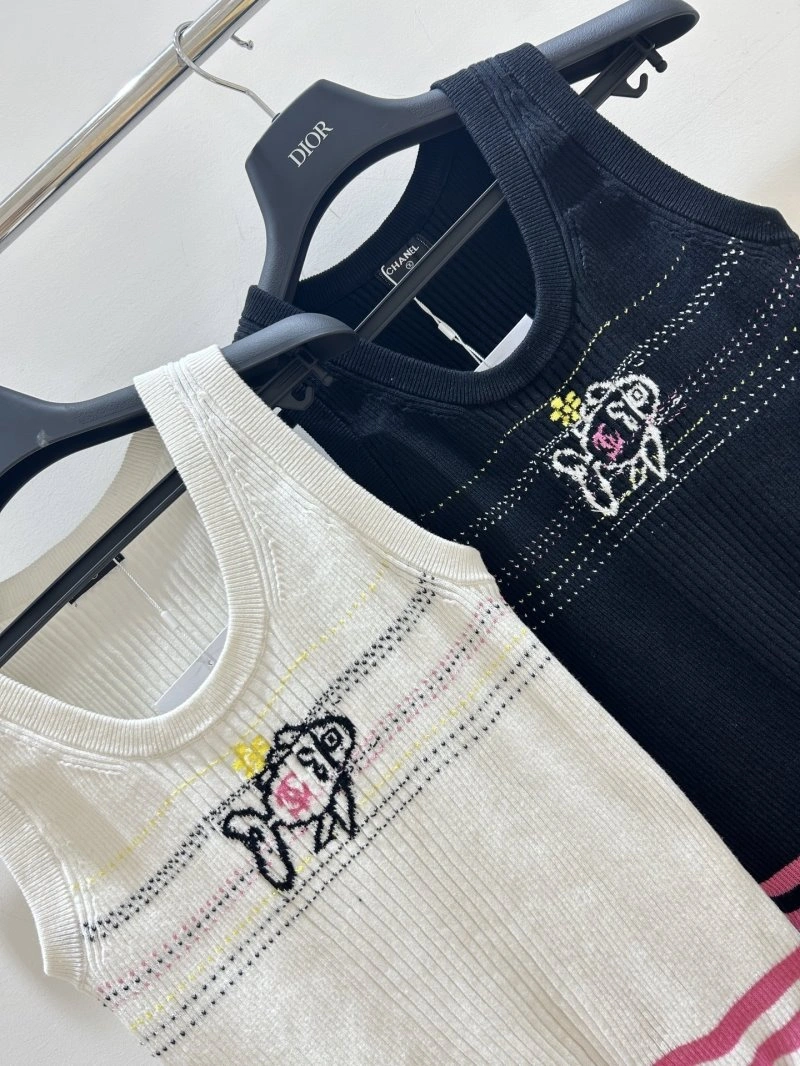 Chanel Vest Contemporary 108470