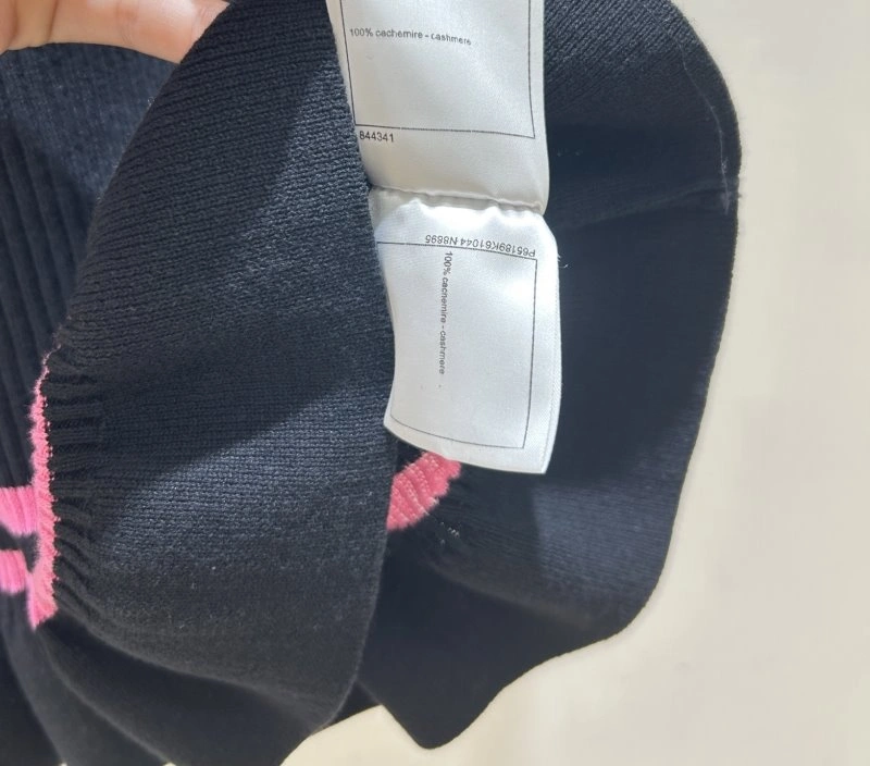Chanel Vest Contemporary 108470