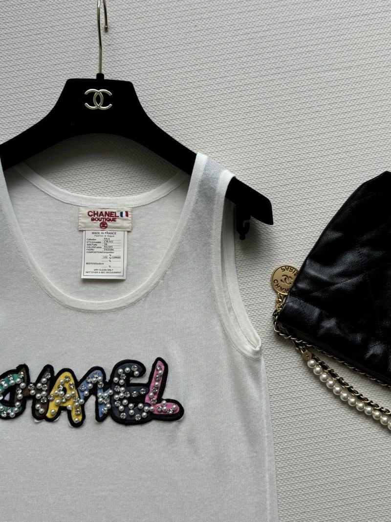 Chanel Vest UrbanChic 108443