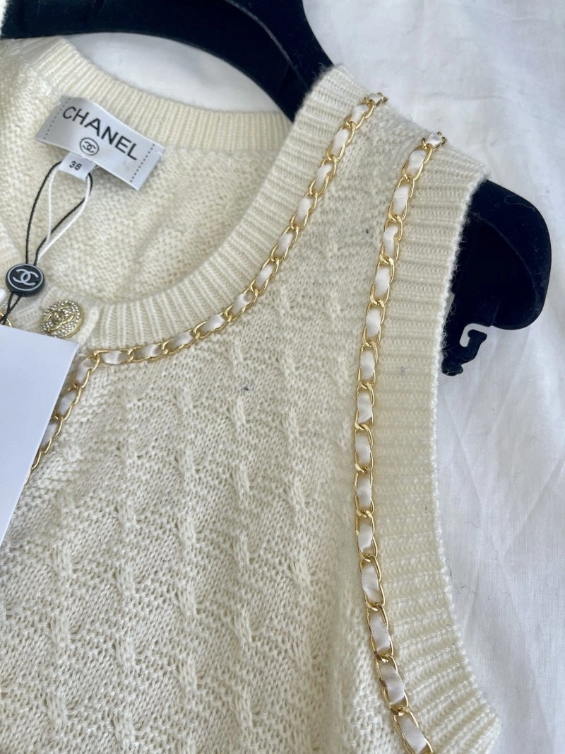 Seasonal Chanel Vest 108438