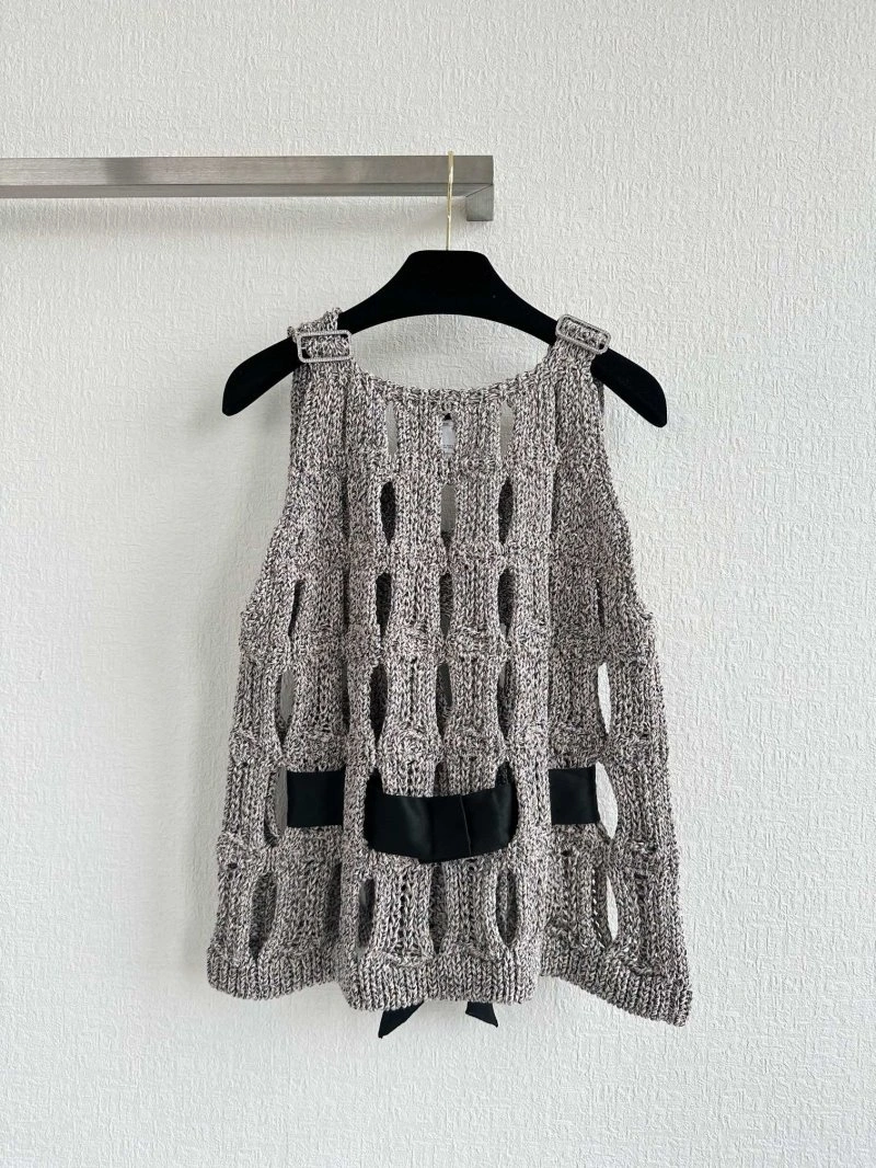 Chanel Vest AllSeason 108402