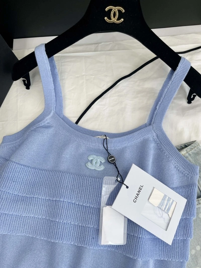 Snug Chanel Vest 108405