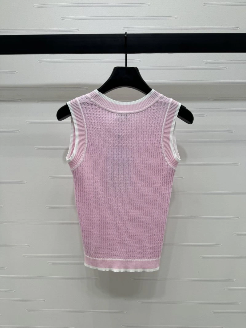 Compact Chanel Vest 108417