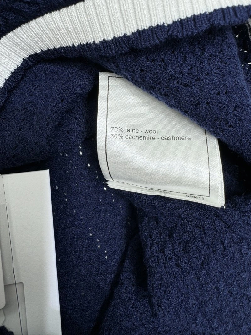 Chic Chanel Vest 108421