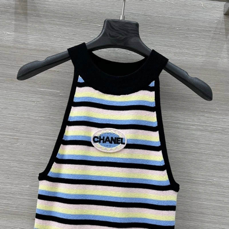 Chanel Vest Effortless 108412