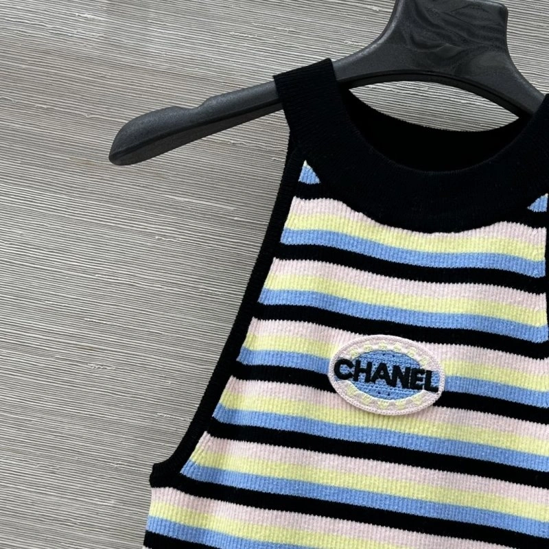 Chanel Vest Effortless 108412