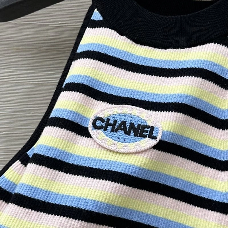 Chanel Vest Effortless 108412