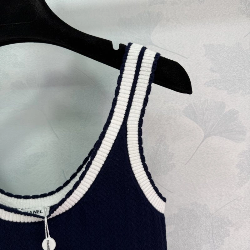Chanel Vest Comfortable 108404