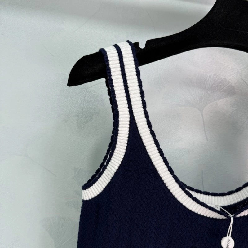Chanel Vest Comfortable 108404