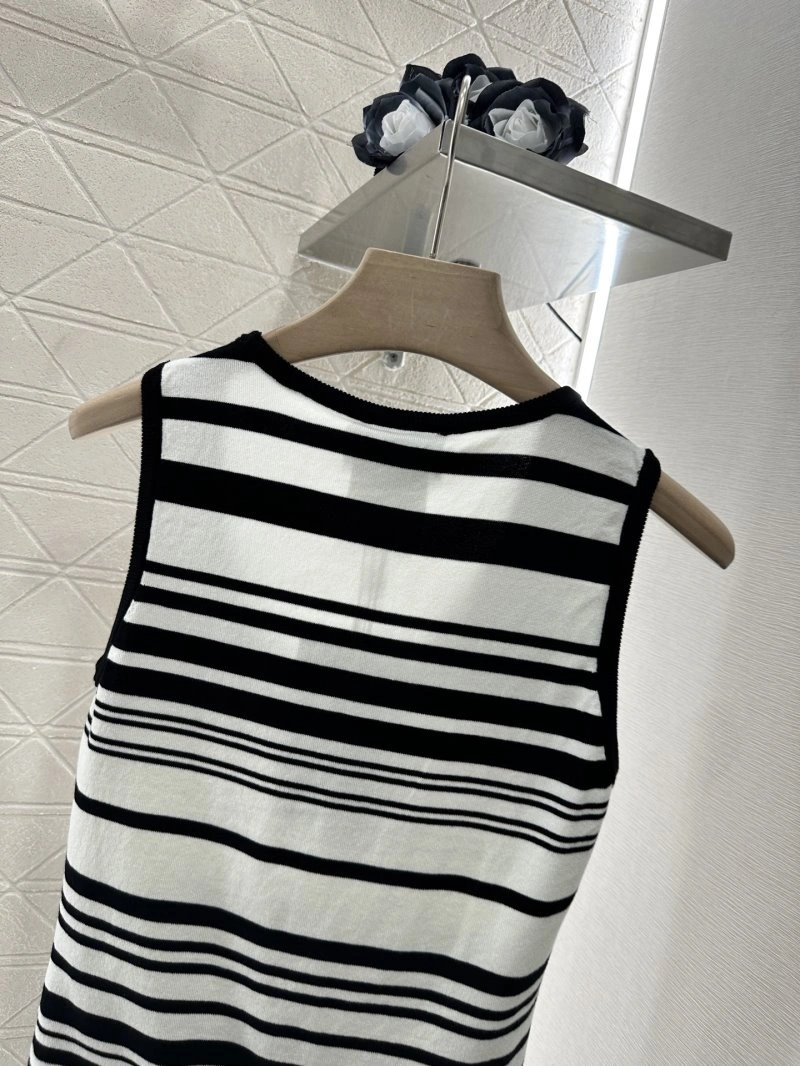 UrbanStyle Chanel Vest 108401
