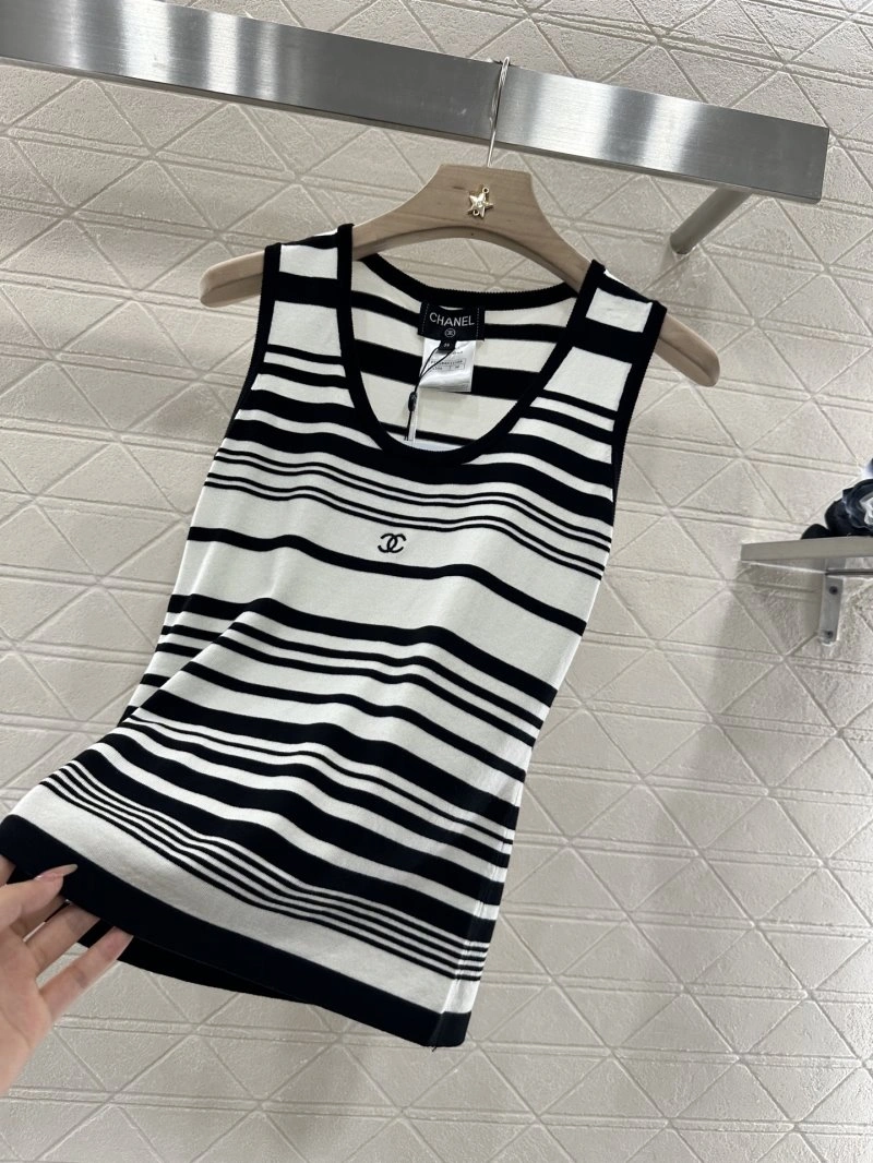 UrbanStyle Chanel Vest 108401