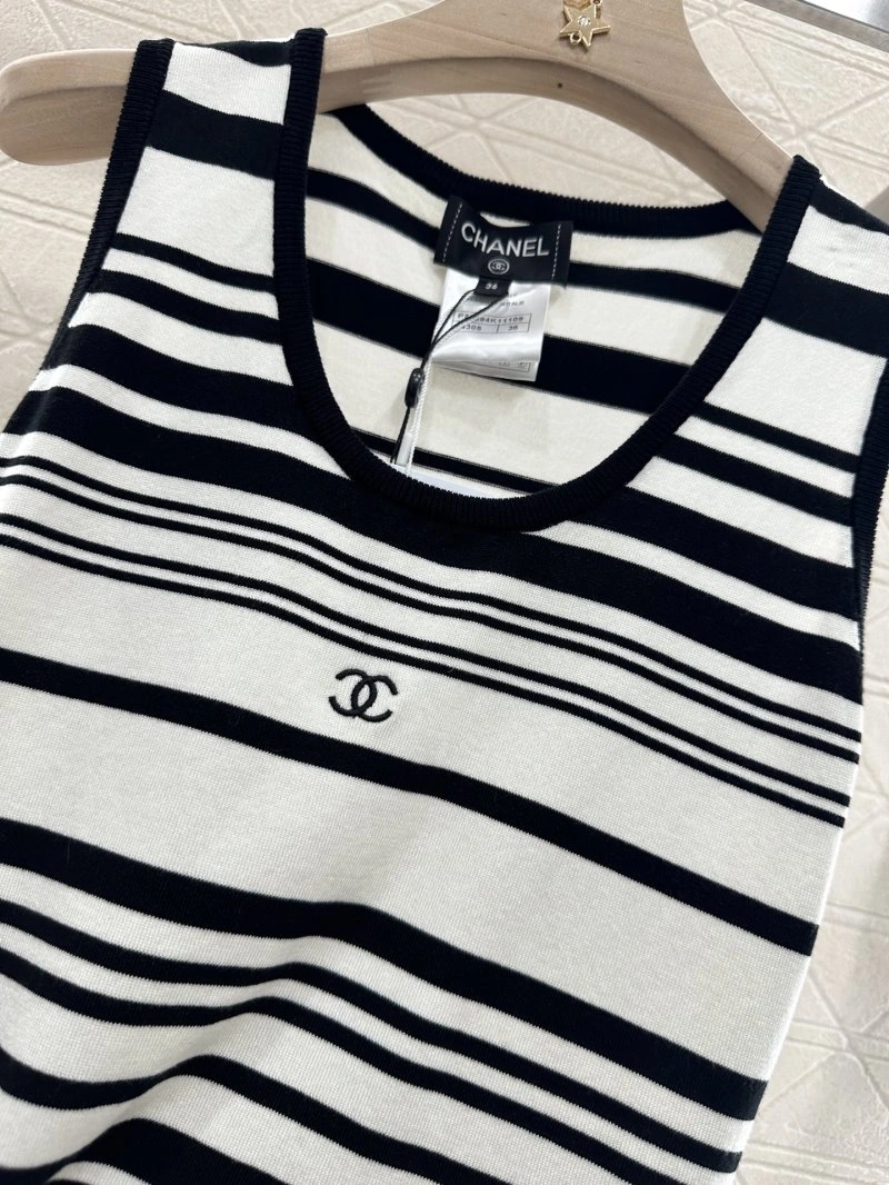 UrbanStyle Chanel Vest 108401