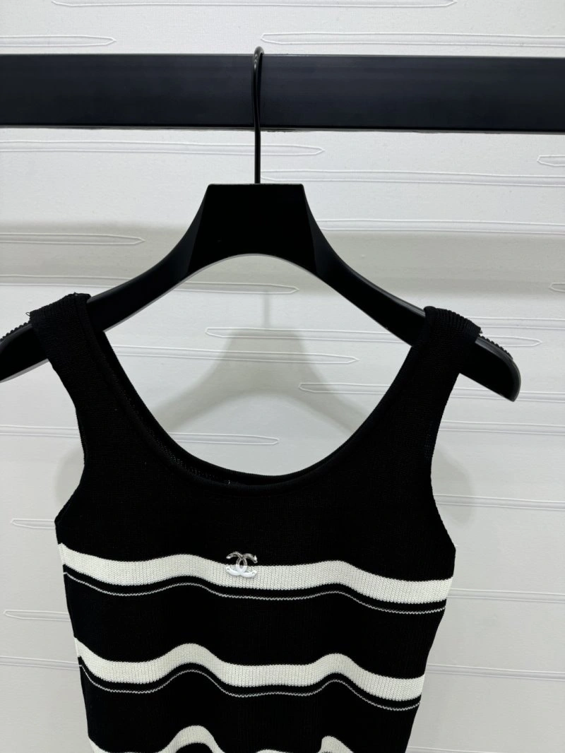 MoistureWicking Chanel Vest 108376