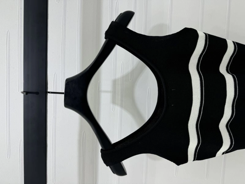 MoistureWicking Chanel Vest 108376