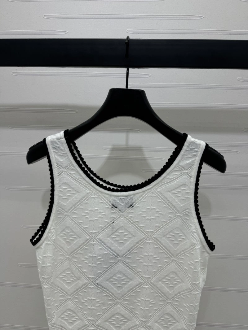 Trendy Chanel Vest 108375