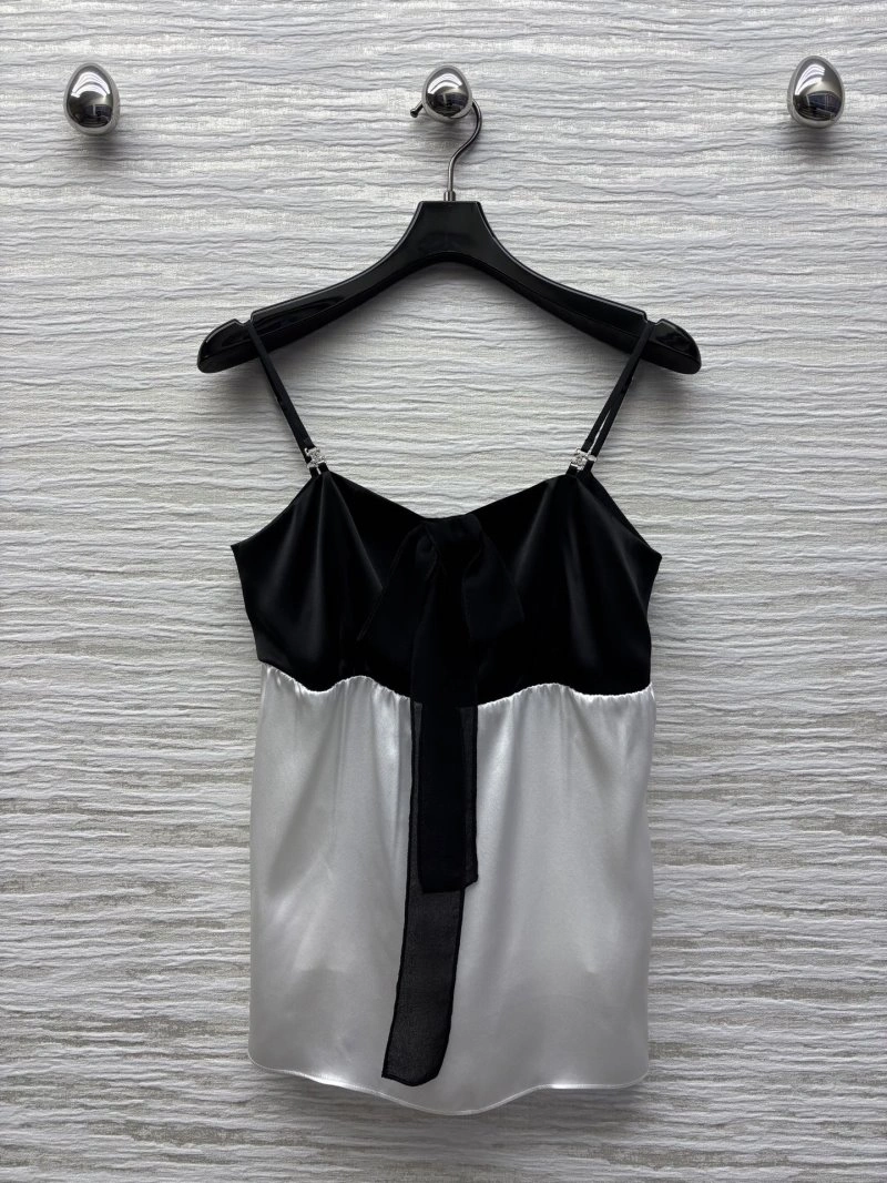 WeatherProof Chanel Vest 108390