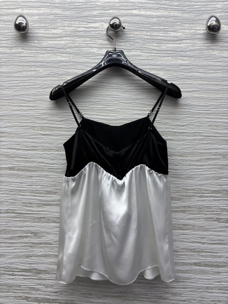 WeatherProof Chanel Vest 108390