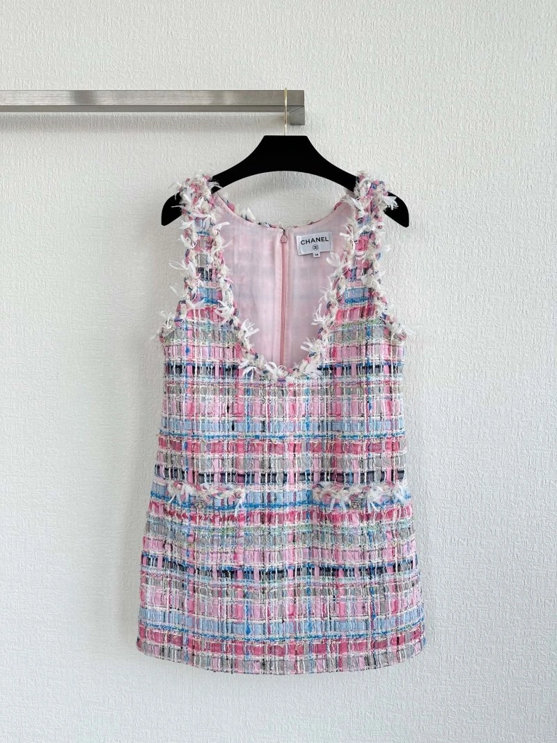 Chanel Vest OnTrend 110118
