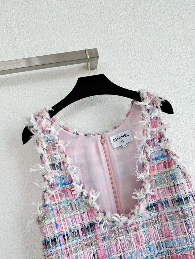Chanel Vest OnTrend 110118