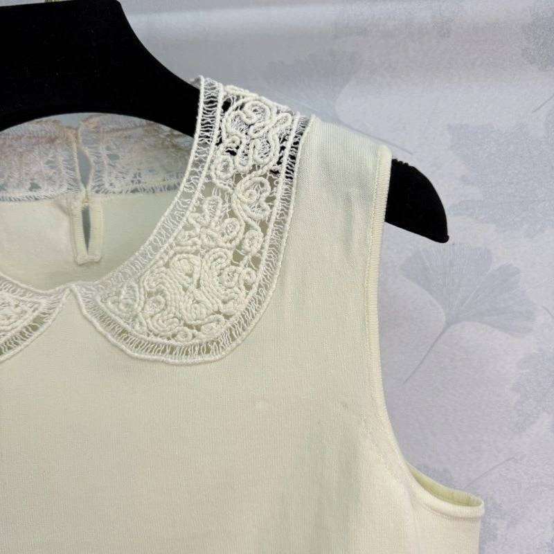 Lightweight Chanel Vest 110139