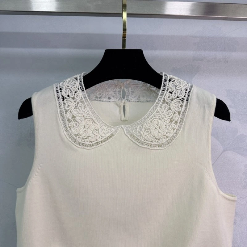 Lightweight Chanel Vest 110139