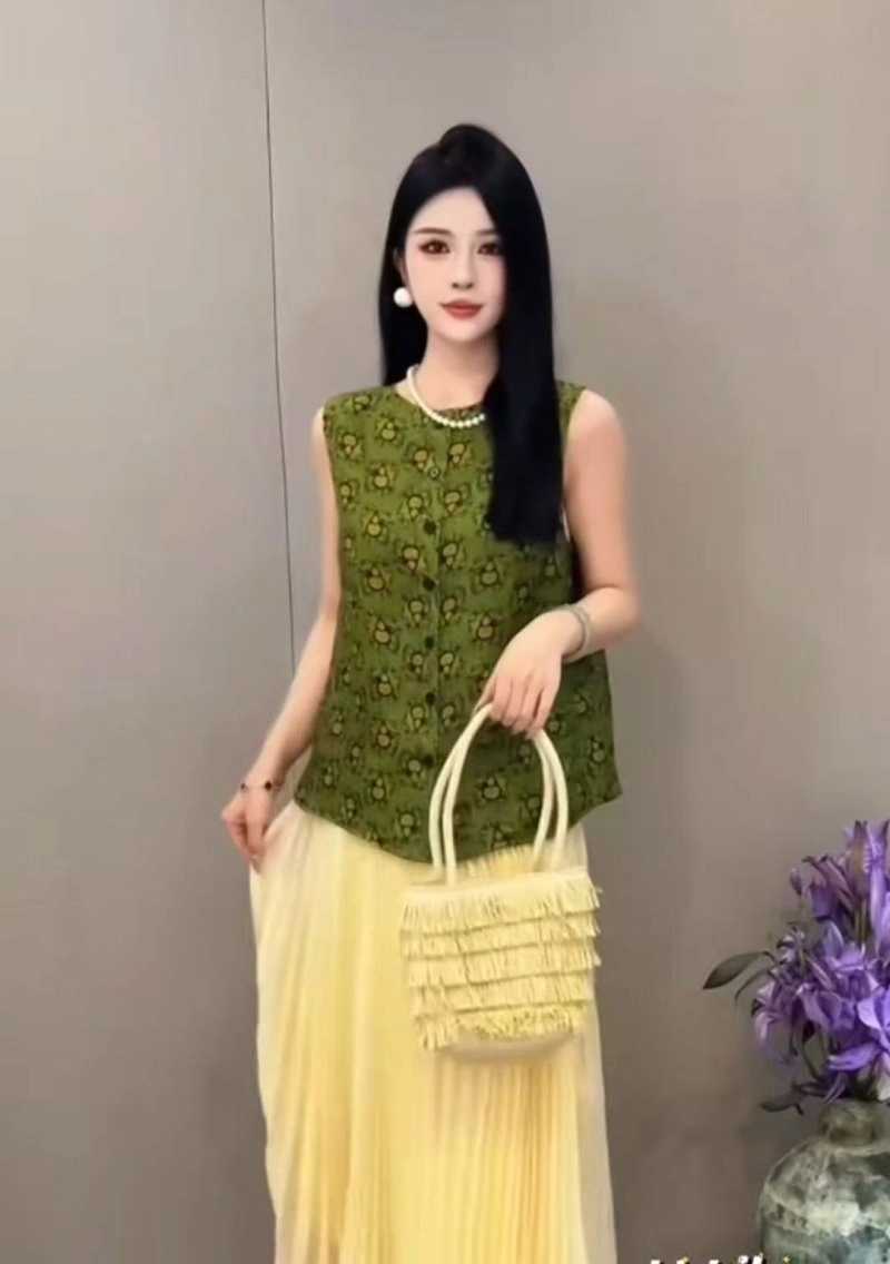 Chanel Vest TimelessDesign 110111
