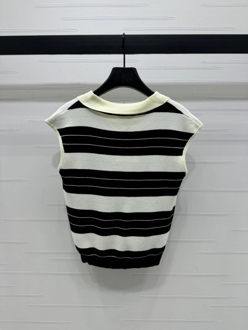 Minimalist Chanel Vest 110108