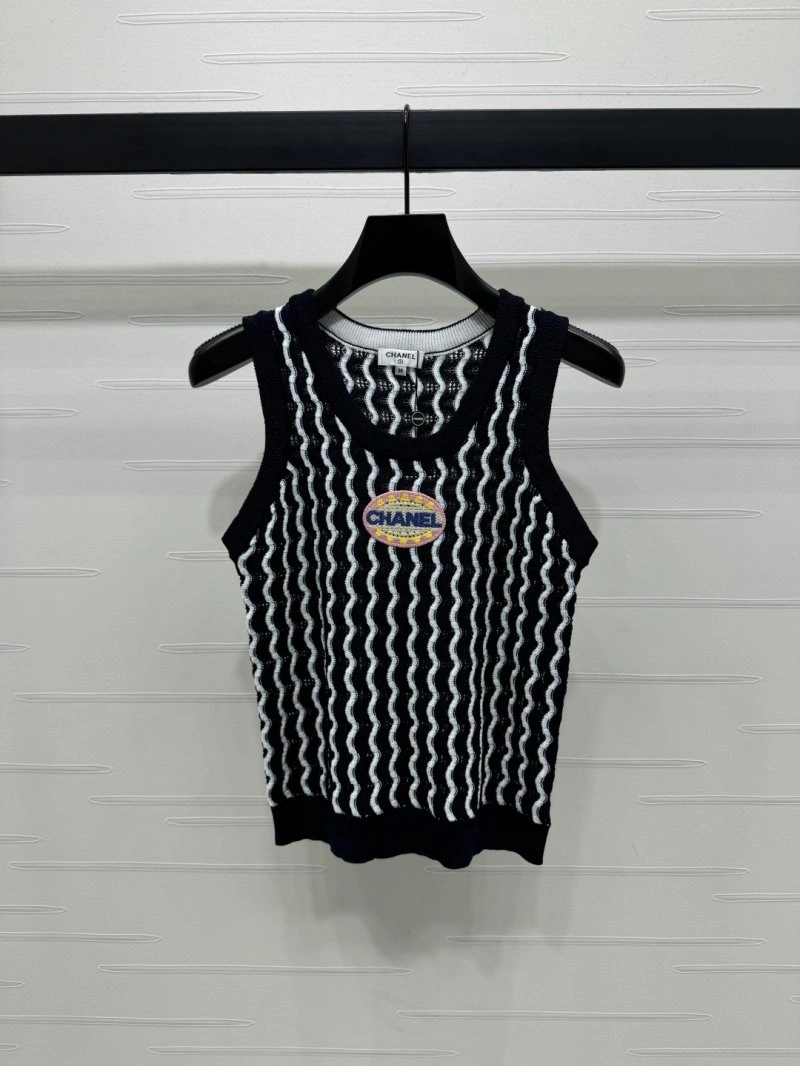 Cozy Chanel Vest 110104