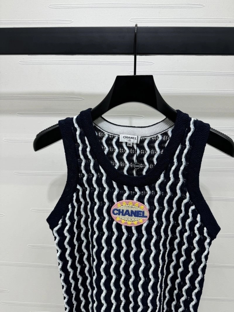 Cozy Chanel Vest 110104