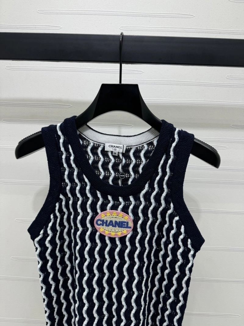 Cozy Chanel Vest 110104
